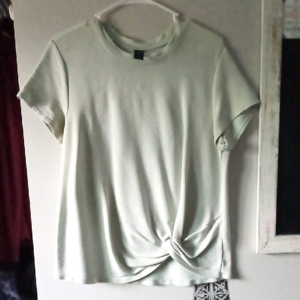 Skechers Off-White Short Sleeve Tee with Twist Detail